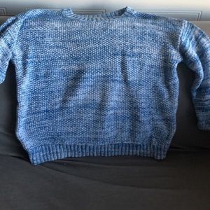 Gap sweater